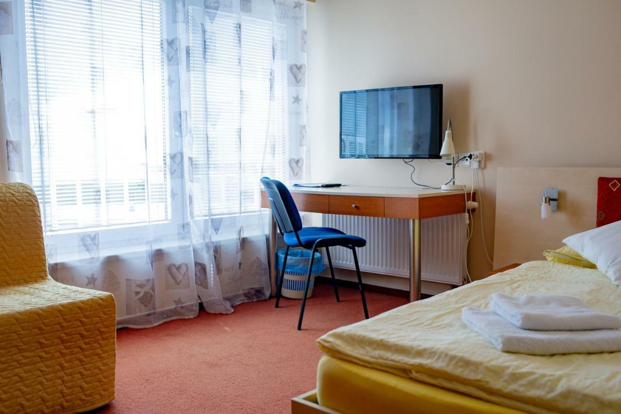 Penzion Na Kurtech Opava Bagian luar foto