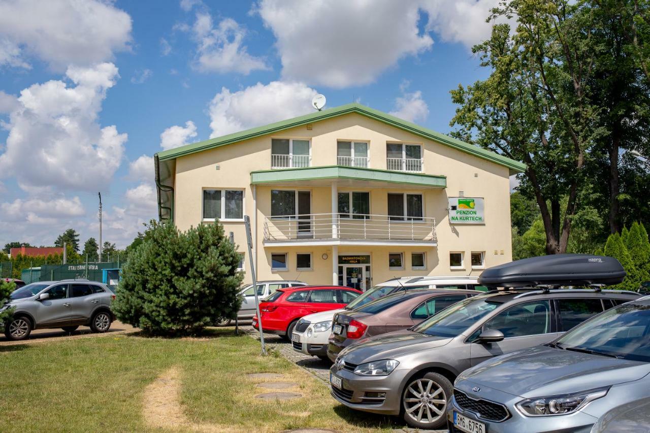Penzion Na Kurtech Opava Bagian luar foto